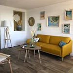 Face A La Mer, Bel Appartement