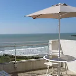Appartement 4 Personnes Proche Centre Ville De Royan Avec Terrasse Et Parking Prive - Fr-1-494-88