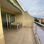 Baie Des Anges Yourhosthelper