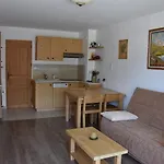 Charmant 3P Pmr Avec Terrasse Sud Et Parking, Proche Commerces Et Telecabine - Fr-1-464-80
