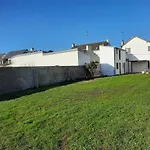 Maison Au Calme, Proche Centre Et Mer, Jardin Clos