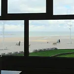 Type 3 Entierement Renove Vue Pleine Mer Malo