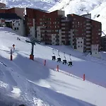 Les Menuires: 2 Pieces, 4 Pers, Pied Des Pistes, Parking Gratuit - Fr-1-178-100