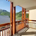Les Menuires 3 Pieces, 6 Pers, Pieds Des Pistes, Animaux Admis - Fr-1-178-32
