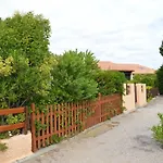 Studio Climatise Avec Terrasse A Saint-Cyprien - Animaux Admis, Parking - Fr-1-225D-434