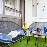 Grand Appartement Avec Balcon Et Parking