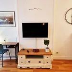 The Republik - Studio Haussmannien Pres Du Panier