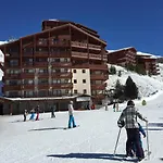 Appartement 3 Pieces, 6 Pers., 45M², Residence Les Valmonts, Sud-Ouest, Acces Direct Aux Pistes, Les Menuires - Fr-1-178-319