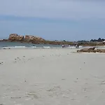 Awesome Home In Trevou-Treguignec With Wifi