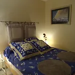 Rez-De-Jardin T3/4 Avec Jardin, Parking Prive - Proche Plage Et Centre-Ville - Fr-1-92-910