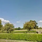 Gite Spacieux Et Chaleureux