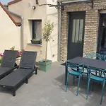 Maisonnette Individuelle Pour 4 Personnes 2 Chambres Terrasse - Design & Haute Qualite
