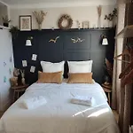 Un Nid D ' Amour