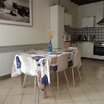 Maison Atypique Pecheur Dieppe 6 Personnes Et Bebe Proche Bord De Mer
