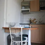 Studio Avec Terrasse Et Piscine A La Rochelle - Plage A Proximite - Fr-1-246-183