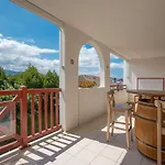 Spacieux Appartement 3 Chambres Avec Terrasse, A Deux Pas Des Commerces Et Proche Plage A Hendaye - Fr-1-2-416