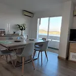 Istres T3 65 M² Avec Vue Superbe Sur Etang De L'Olivier Et Le Jet D'Eau