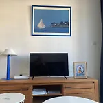Appartement Proximite Immediate Plage Et Port De Plaisance