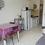 Appartement Cosy Avec Terrasse A Balaruc-Les-Bains, Proche Thermes, Equipe, Animaux Acceptes - Fr-1-680-28