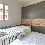 Exceptionnel 3 Pieces Art Deco En Dernier Etage Avec Garage Prive Centre Biarritz