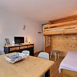 Studio Au Pied Des Pistes Pour 3-4 Personnes A Plagne Aime 2000 - Fr-1-455-199