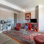 Exceptionnel 3 Pieces Art Deco En Dernier Etage Avec Garage Prive Centre Biarritz