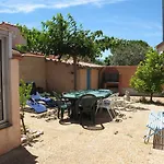 Villa 4 Pieces, 10 Couchages, Jardin, Terrasses, A 900M De La Plage, Saint-Cyprien - Fr-1-106-35