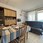 Appartement 2 Pieces En Bord De Mer Avec Piscine - Sete - Fr-1-338-447