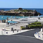 Appartement Spacieux Face Plage Avec Balcon, Parking Prive Et Animaux Admis A Tregastel - Fr-1-368-378
