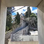 Joli F3 Sete A La Caraussanne