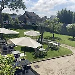 Logis Auberge De Carolles