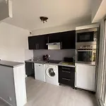 Cabourg Centre, Appartement Pour 4 Personnes A 100M De La Mer