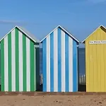 Maison Chaleureuse Avec Piscine Chauffee