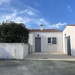 Charmante Maison 6 Couchages, Jardin Prive, Proche Plage, Wi-Fi, 2 Etoiles, Menage Inclus - Fr-1-246A-155