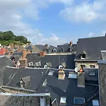 Sur Les Toits De Honfleur