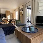Maison Calme Proche Plage Avec Jardin Et Wifi, 4 Couchages A La Bree-Les-Bains - Fr-1-246A-214