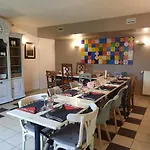 Logis Auberge De Carolles