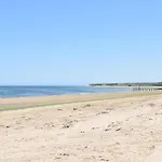 3 Bedroom Amazing Apartment In Grandcamp-Maisy