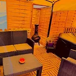 Residence Caenee, Le Depaysement Naturiste En Ete Avec L'Atypique Studio Climatise 