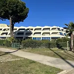 Studio Climatise Avec Piscine Et Parking - 4 Couchages - Port Camargue - Fr-1-250-194