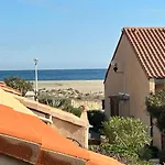 Maisonnette Bord De Plage