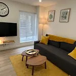 Riva, Appt Renove Dans Le Bourg De Ouistreham