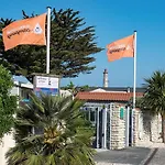 Camping Les Perouses