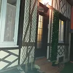 Maison De Ville Avec Patio