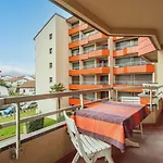 Superbe Appartement Renove Face A La Plage Avec Parking Et Balcon - Fr-1-2-420