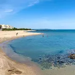 Studio Renove 200 M De La Plage Avec Parking Prive