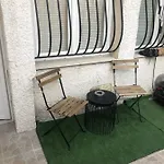 Studette Independant Avec Terrasse-Climatisation