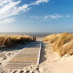 Gite Neuf Proche De La Plage