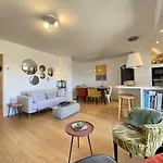 Appartement Moderne 3 Chambres Avec Terrasse Et Parking Au Centre De La Baule, Proche Mer - Fr-1-245-147