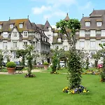 Apartment Marie Antoinette-4 By Interhome